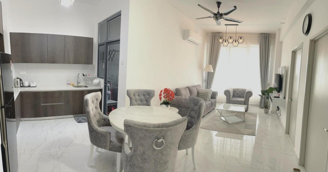 Deena Suite At Troika ,Kota Bharu Exterior foto