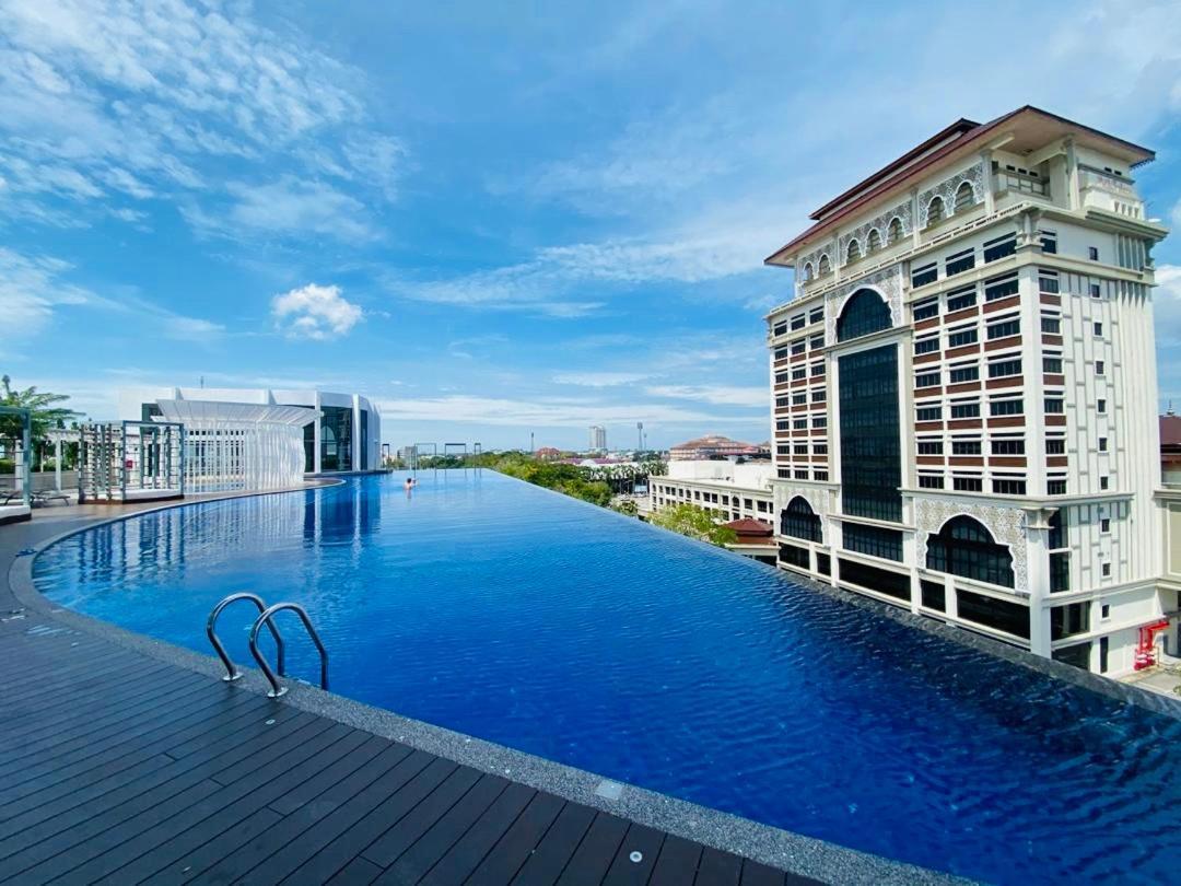 Deena Suite At Troika ,Kota Bharu Exterior foto